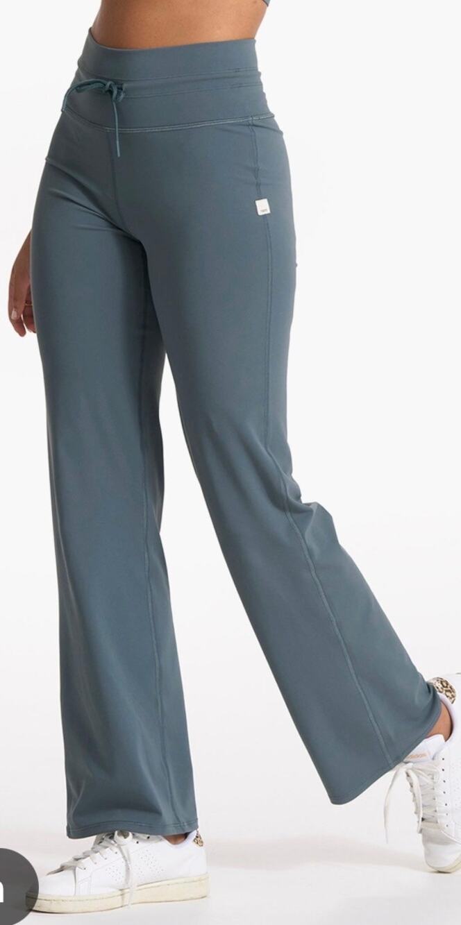 Vuori Daily XS Wide leg pants in a dark teal high-rise relaxed new condition